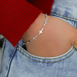 TINY CROSS BRACELET