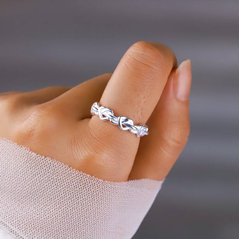 HEART KNOT RING